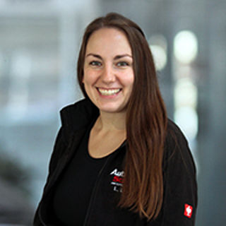 Lisa Marie Leukel / Abteilung Service