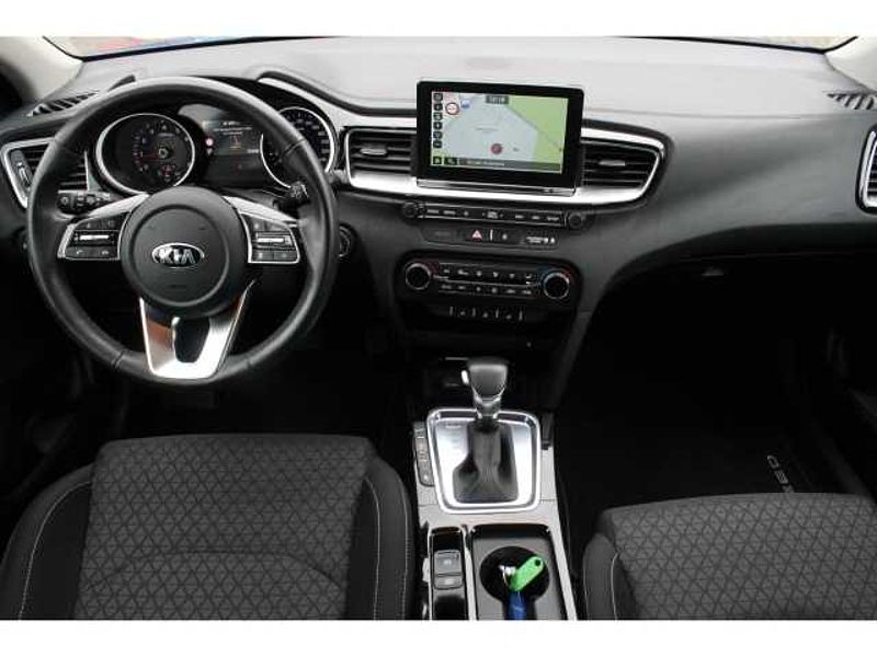 Kia Ceed Spirit 1.4 T-GDI DCT Navi LED Apple CarPlay Android Auto Mehrzonenklima
