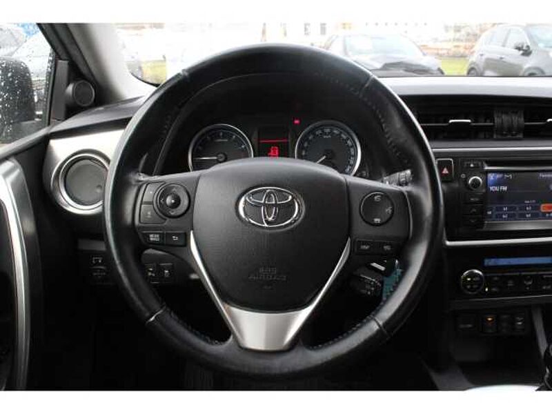 Toyota Auris Touring Sports Life+ 1.6 , 1,6-L-VALVEMATIC (132 PS), AHK-abnehmbar AHK SHZ Parklenkass.