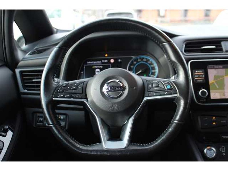 Nissan Leaf 62 kWh e+ N-Connecta Navi 360 Kamera Scheinwerferreg. ACC Apple CarPlay Android